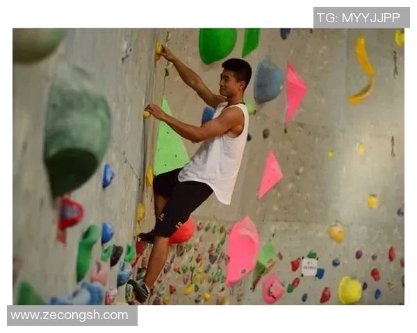 攀岩深度探索：揭秘北京攀岩队如何实现中路突破的成功之道